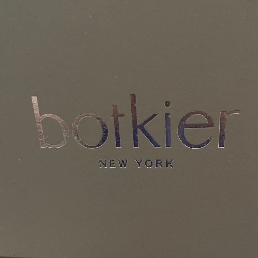 Botkier New York Small Malbec Crosstown Wristlet Clutch NIB Botkier New York
